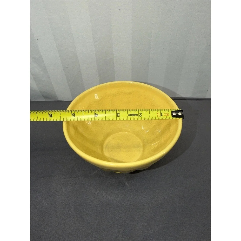 Pottery Barn Cafe Ice Cream/Cereal Bowl Yellow Small 5.5